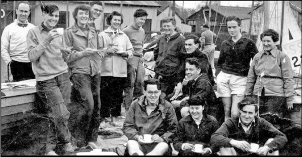 Minima YC members at Tamesis, 1954